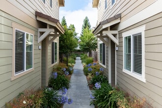 The Reserve Rohnert Park in Rohnert Park, CA - Building Photo - Building Photo