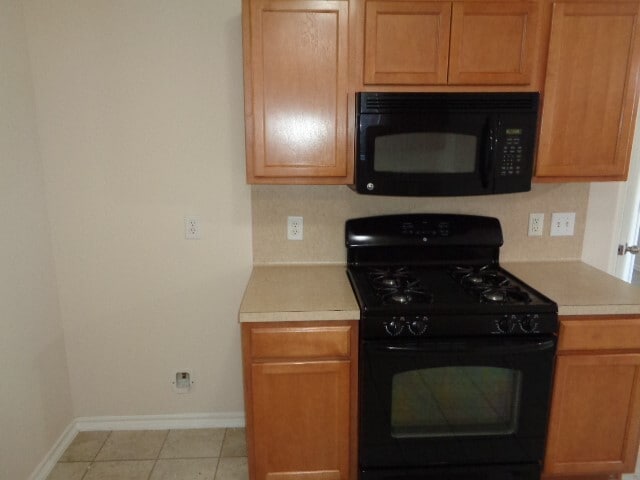 1615 Redbud Grove Ct