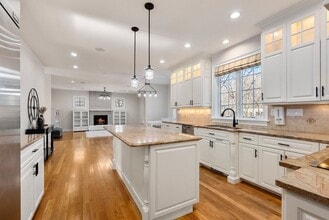 11 Bobolink Rd in Wellesley, MA - Building Photo - Building Photo