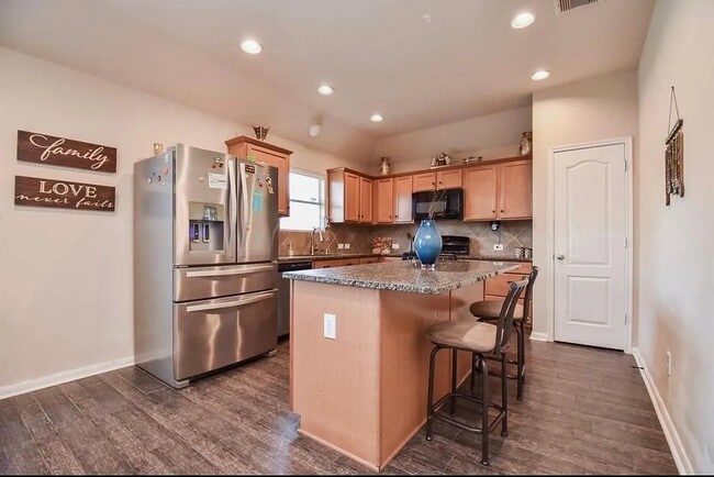 22427 Stamford Brook Ct