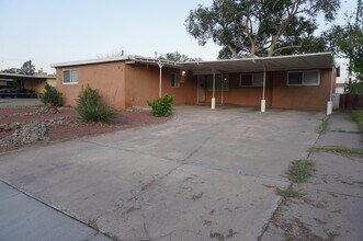 1825 Pitt St NE in Albuquerque, NM - Building Photo - Building Photo