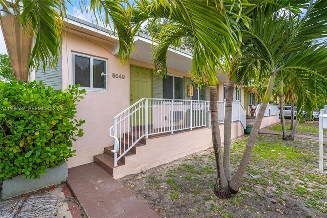 5549 NE Miami Ct