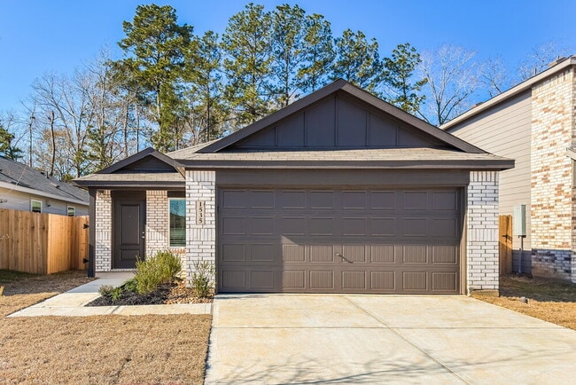 325 Woodland Hills Dr