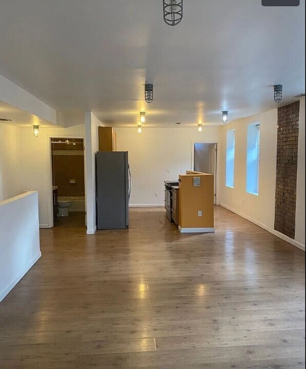 5326 Butler St in Pittsburgh, PA - Building Photo
