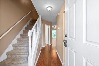 113 Azalea Ct in Clarksville, TN - Foto de edificio - Building Photo