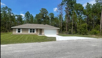 22531 SW Nautilus Blvd in Dunnellon, FL - Foto de edificio - Building Photo