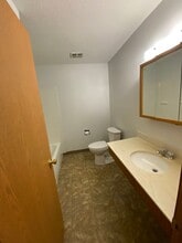 2124 E Divide Ave in Bismarck, ND - Building Photo - Building Photo