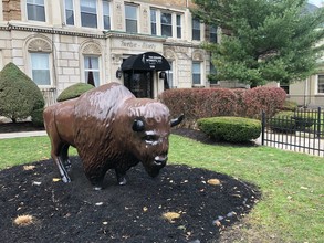 Gates Circle in Buffalo, NY - Foto de edificio - Building Photo