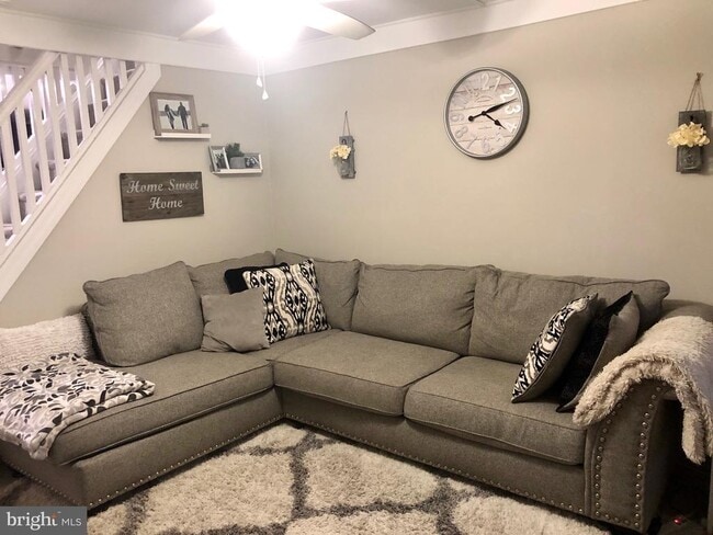 property at 6 W 1st Ave