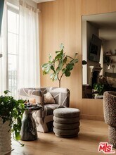 10648 Woodbridge St in Los Angeles, CA - Foto de edificio - Building Photo