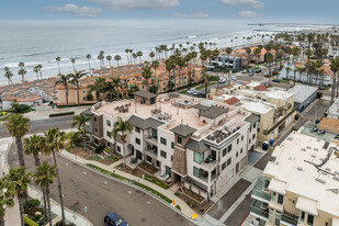 Montego Condominiums in Oceanside, CA - Foto de edificio - Building Photo