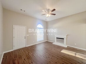4932 Sunny Ridge Ct, Unit Apt 3 in Flowery Branch, GA - Building Photo - Building Photo