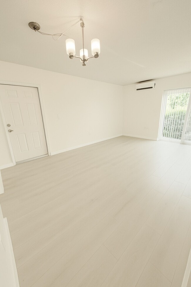 1624 NW 16th Ter, Unit 1 in Miami, FL - Building Photo - Building Photo