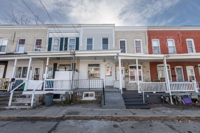 property at 1542 Warren St