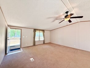 203 Lost Forest Rd in Bracey, VA - Building Photo - Building Photo