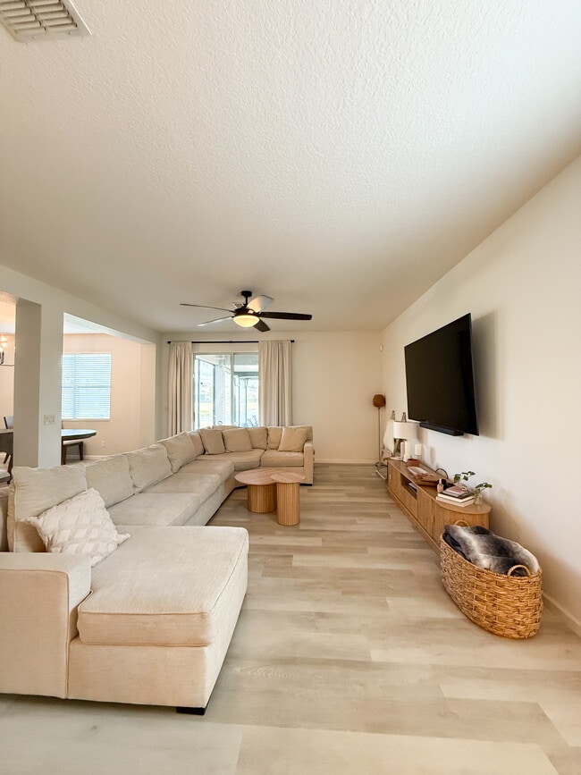 3258 Stratton Cir in Kissimmee, FL - Building Photo - Building Photo