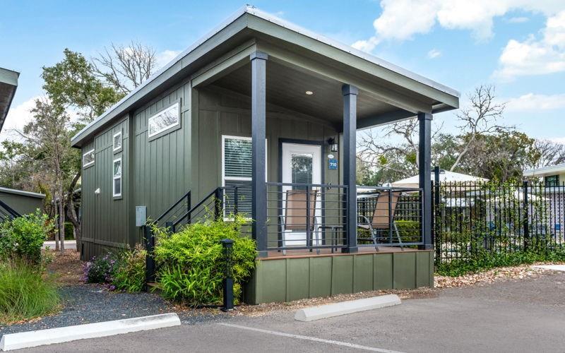 10400 Old Manchaca Rd in Austin, TX - Building Photo