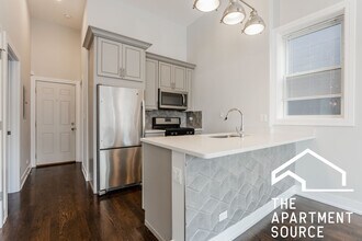 2648 W Augusta Blvd, Unit 2F in Chicago, IL - Building Photo - Building Photo