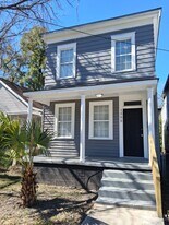 1505 Reynolds St in Savannah, GA - Building Photo