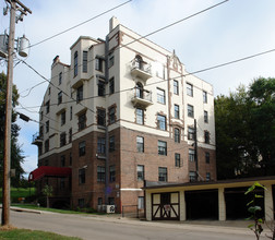 4024 Grand Ave in Des Moines, IA - Building Photo - Building Photo