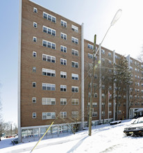 River Plaza in Paterson, NJ - Foto de edificio - Building Photo