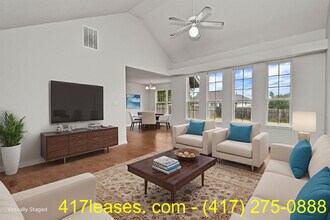 834 S Duke Ave in Springfield, MO - Building Photo - Building Photo