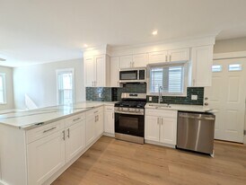 63 Newbern Ave, Unit 1 in Medford, MA - Building Photo