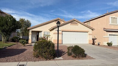 8840 Spinning Wheel Ave in Las Vegas, NV - Building Photo - Building Photo