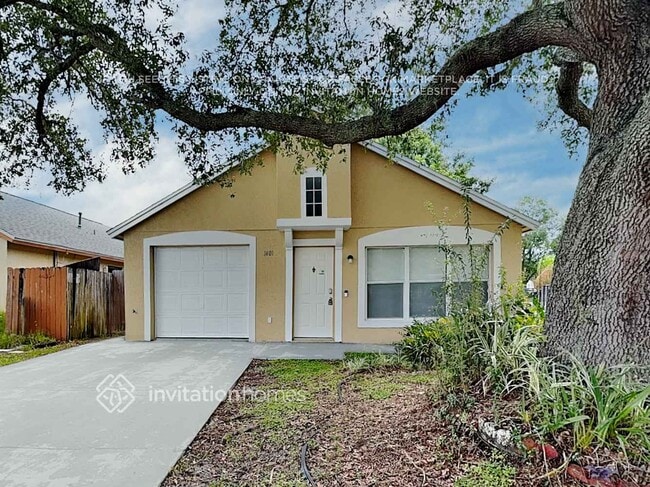property at 1401 Brookebridge Dr