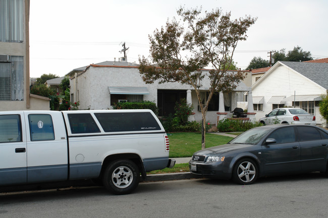 1133 Melrose Ave in Glendale, CA - Building Photo - Building Photo