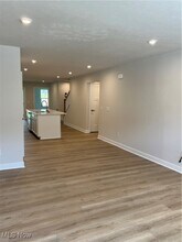 1847 Shank Dr in Akron, OH - Building Photo - Building Photo