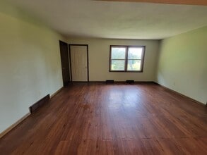 205 Sharon St in Darien, WI - Building Photo - Building Photo