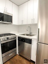 5 AVENUE in New York, NY - Building Photo - Building Photo