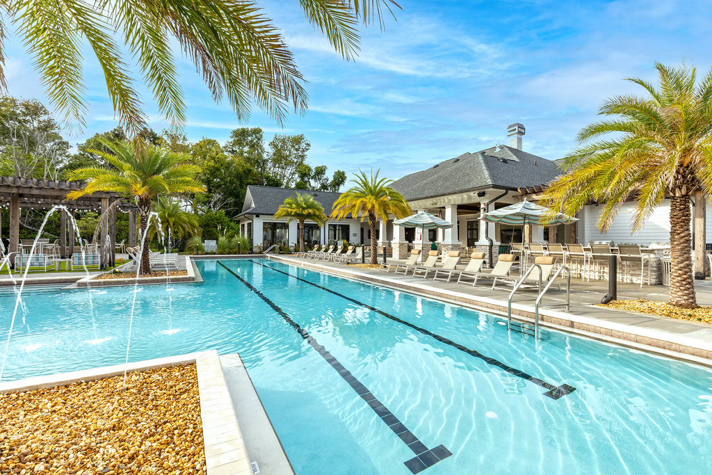 Vintage Amelia Island Apartments in Fernandina Beach, FL - Building Photo