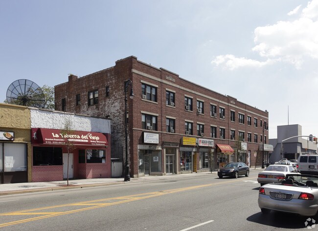 233 Fulton Ave