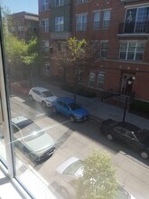 425 3rd St, Unit 216 in Jersey City, NJ - Foto de edificio - Building Photo