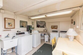 3414 N Halsted St-Unit -# 8 in Chicago, IL - Building Photo - Building Photo