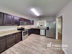 1204 Green Turf Ln in Elgin, SC - Building Photo - Building Photo
