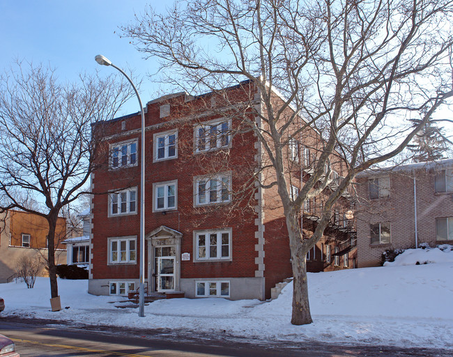 Parkview Apartments in Rochester, NY - Building Photo - Building Photo