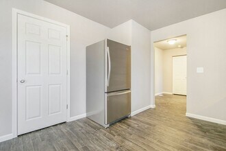 2746 Sage Wing Dr in Kentwood, MI - Building Photo - Building Photo