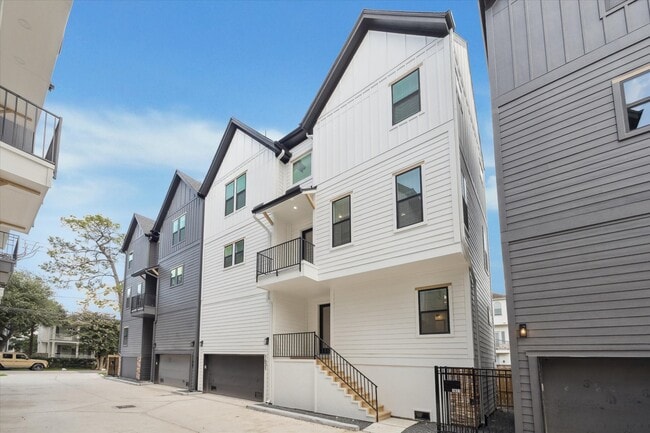 1631 Beall St in Houston, TX - Building Photo - Building Photo