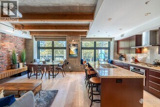 1180 Homer St in Vancouver, BC - Building Photo - Building Photo