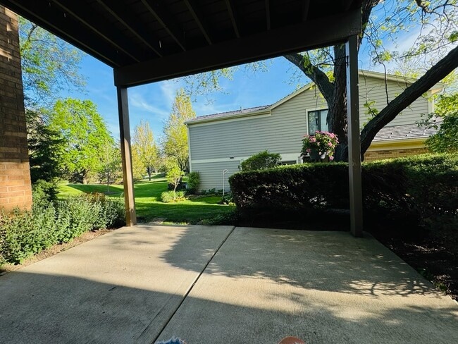 property at 1214 Gulfstream Pky