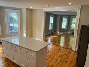 37A Maple Ave in Andover, MA - Building Photo - Building Photo