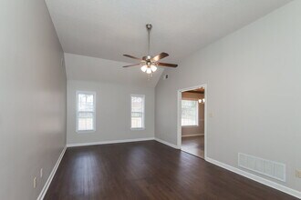 10149 Phillips Dr in Olive Branch, MS - Building Photo - Building Photo