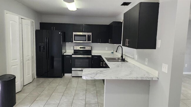 5990 Braemar Pl in Orlando, FL - Foto de edificio - Building Photo