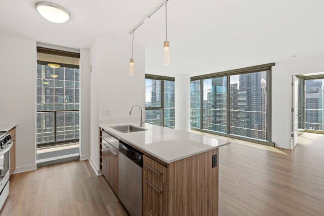 property at 5 W Wolf Point Plaza