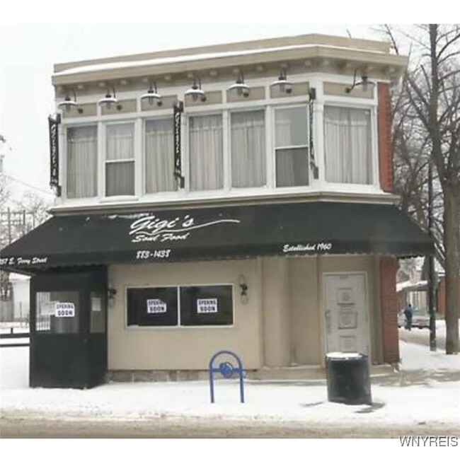 property at 1326 E Ferry St