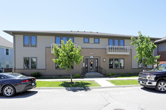 Aspen Village in Ames, IA - Foto de edificio - Building Photo