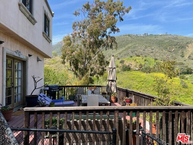 28247 Via Acero in Malibu, CA - Building Photo - Building Photo